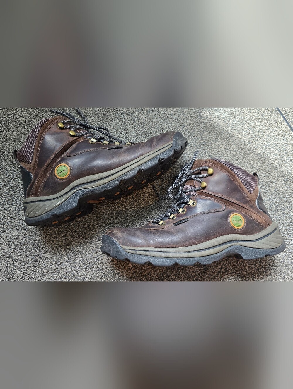 Timberland Men's Flume Mid Waterproof Leather Hiking Boots Brown